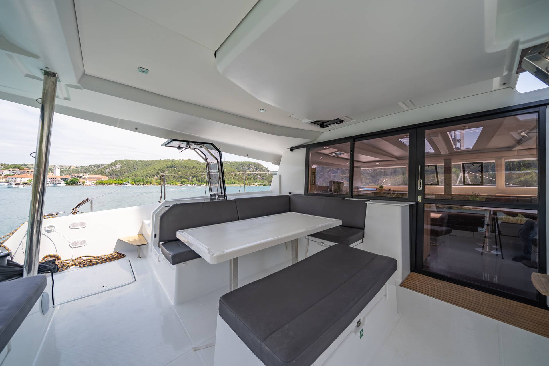 1-14Fountaine Pajot Tanna 47