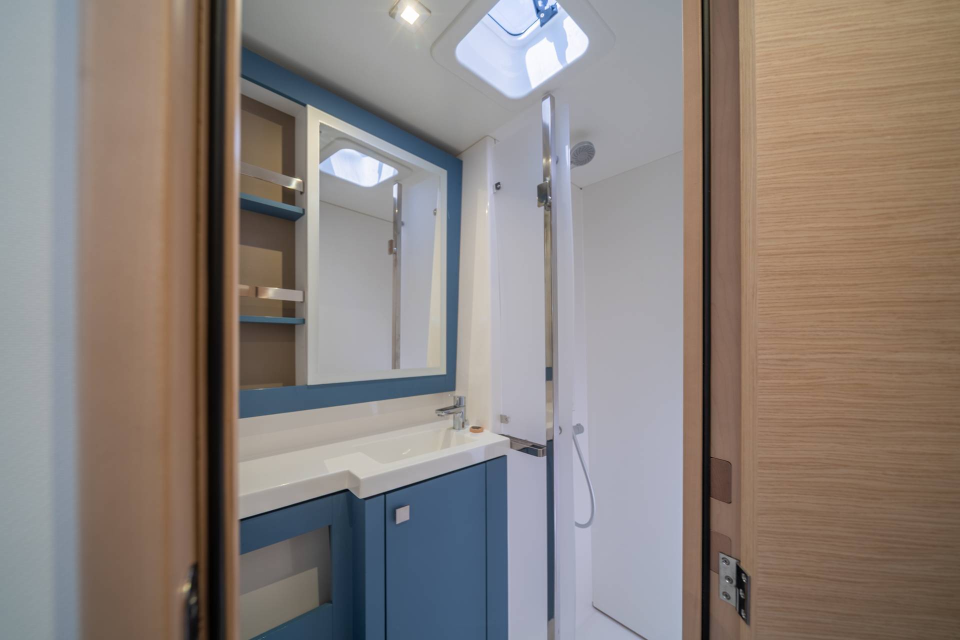2-10Fountaine Pajot Tanna 47