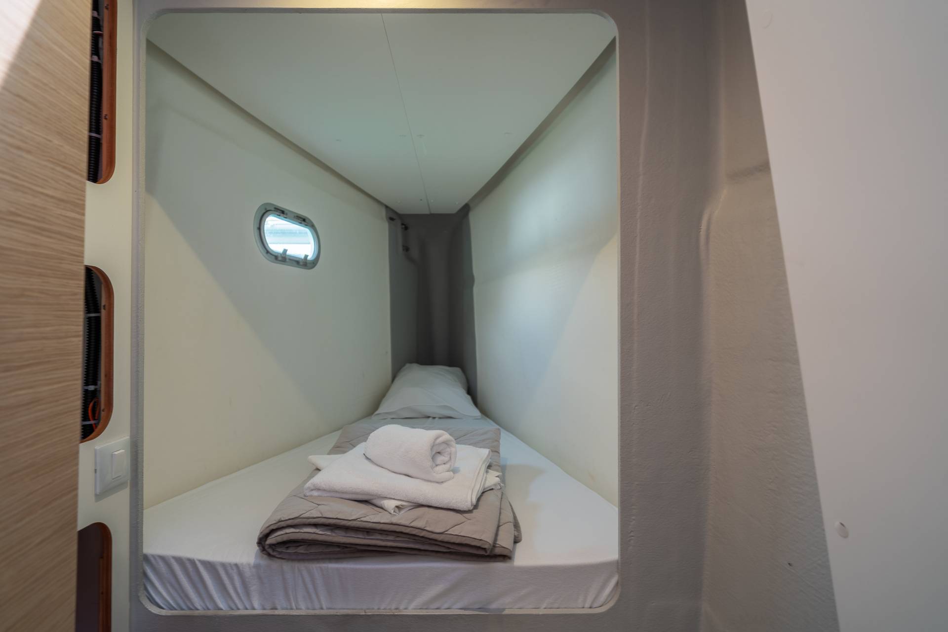 2-9Fountaine Pajot Tanna 47