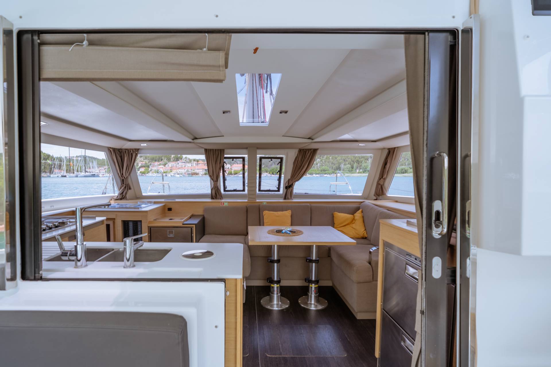 1-12Fountaine Pajot Isla 40 Skradin